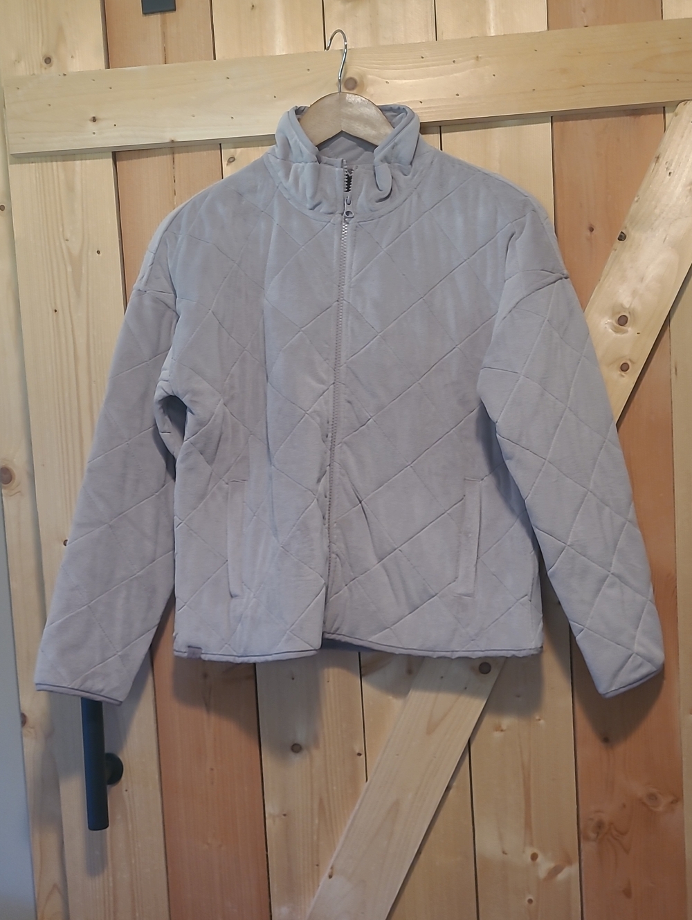 Barefoot Dreams Luxechic Quilted Puffer Jacket Grey/Beige Color